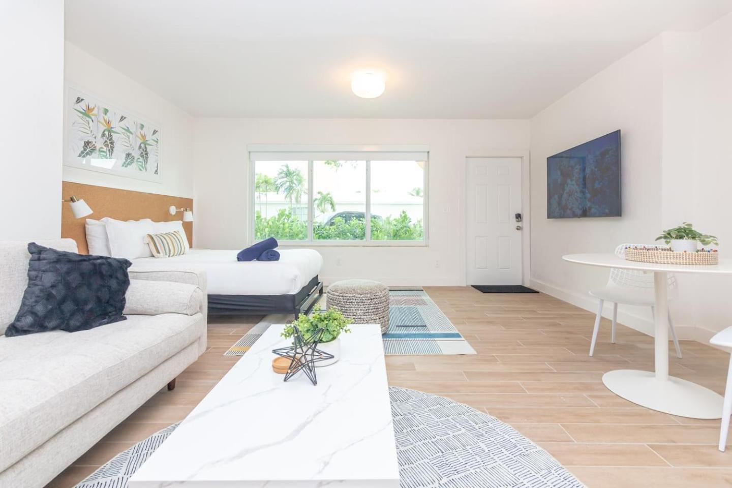 Large Stylish Studio Apartment In El Portal #3 Miami Extérieur photo