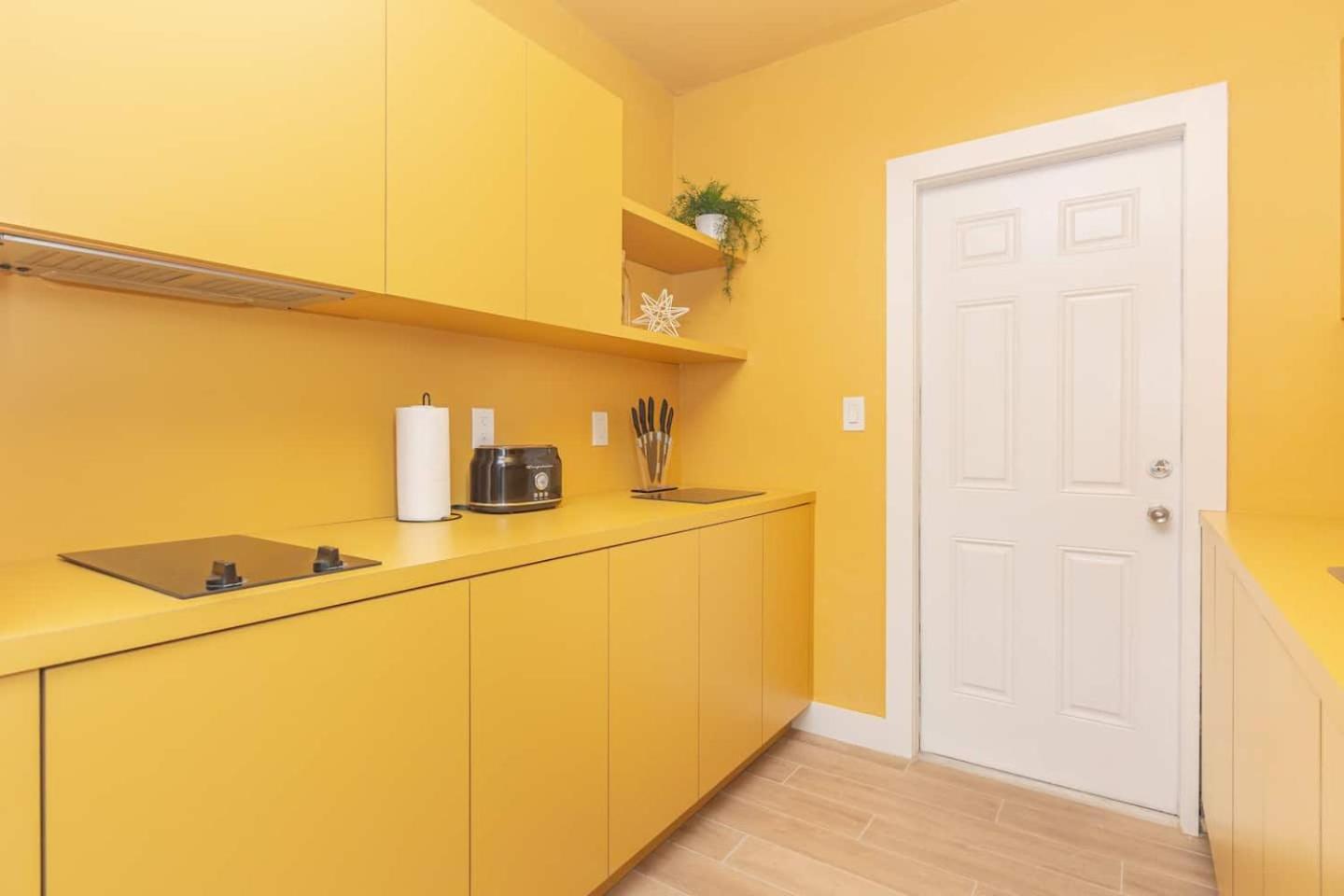 Large Stylish Studio Apartment In El Portal #3 Miami Extérieur photo