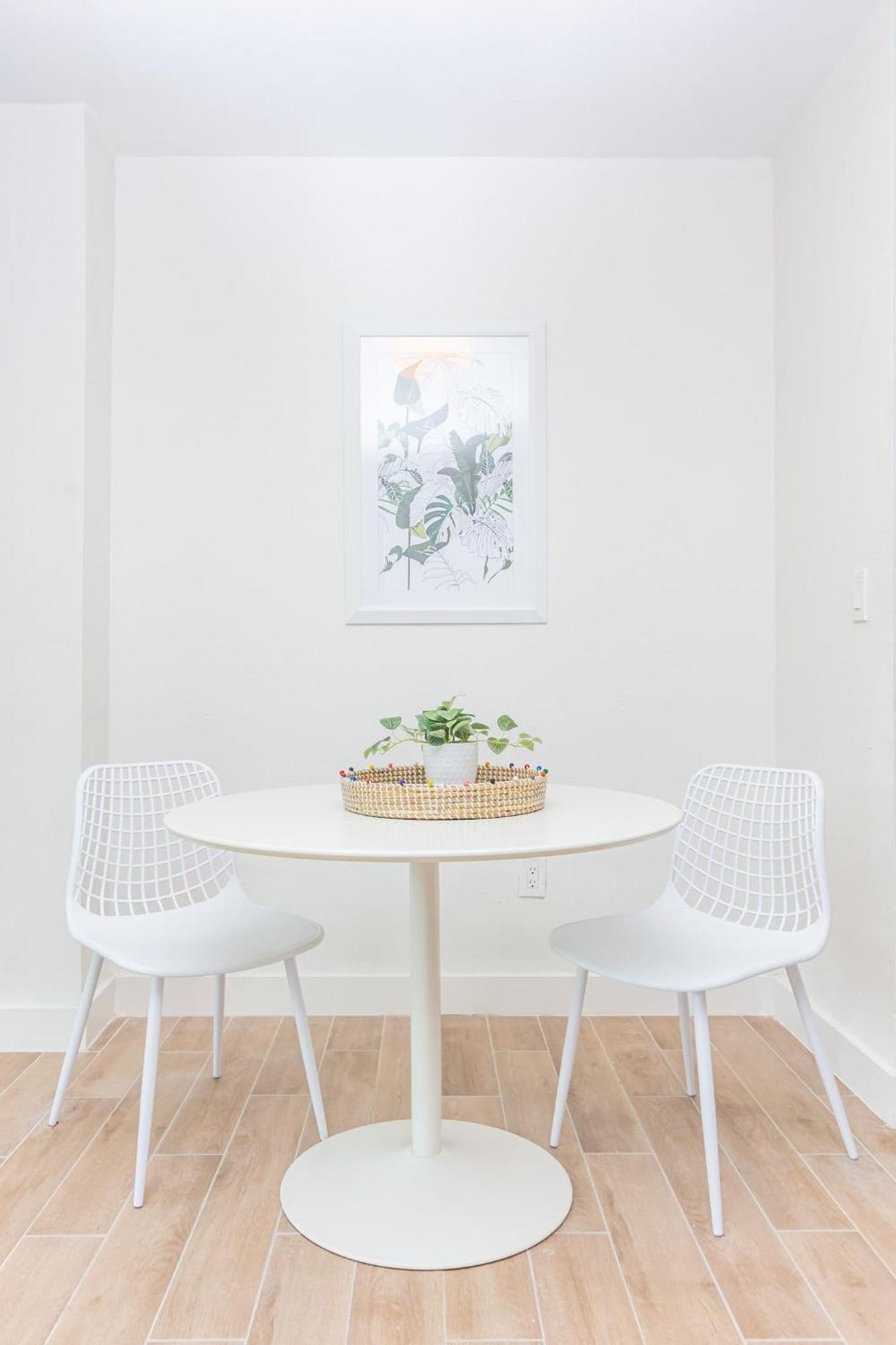 Large Stylish Studio Apartment In El Portal #3 Miami Extérieur photo
