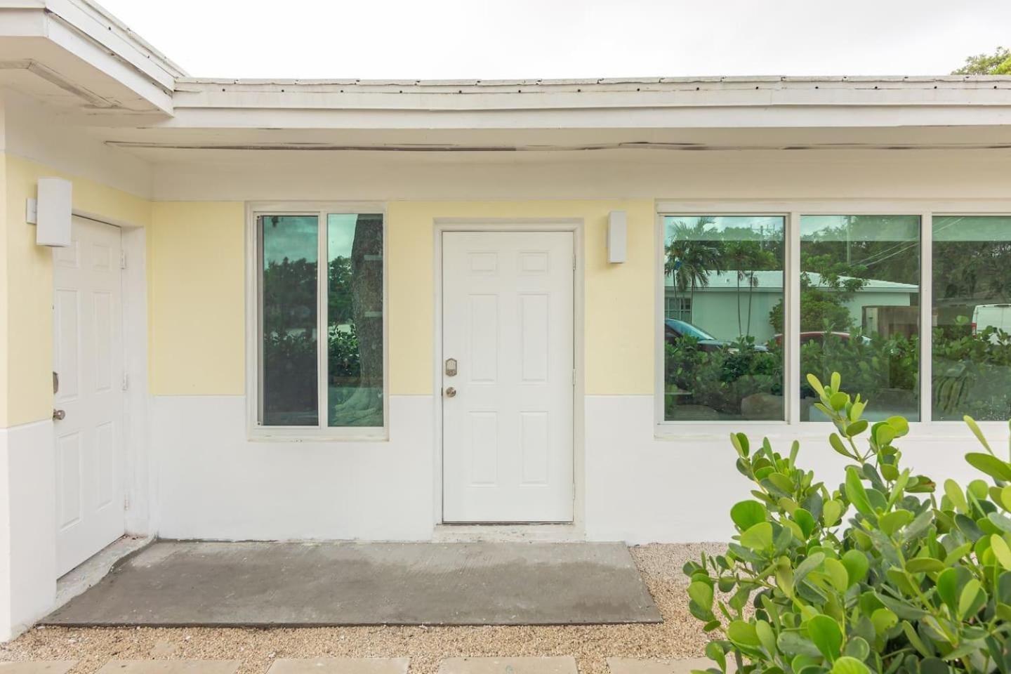 Large Stylish Studio Apartment In El Portal #3 Miami Extérieur photo