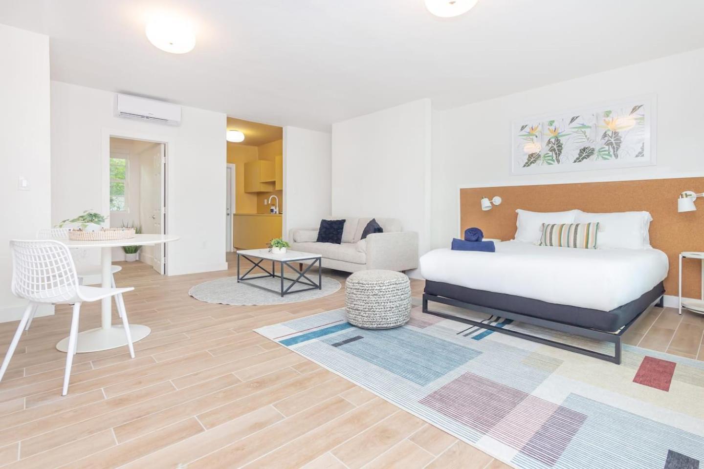 Large Stylish Studio Apartment In El Portal #3 Miami Extérieur photo