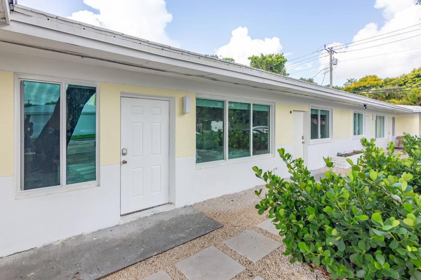 Large Stylish Studio Apartment In El Portal #3 Miami Extérieur photo
